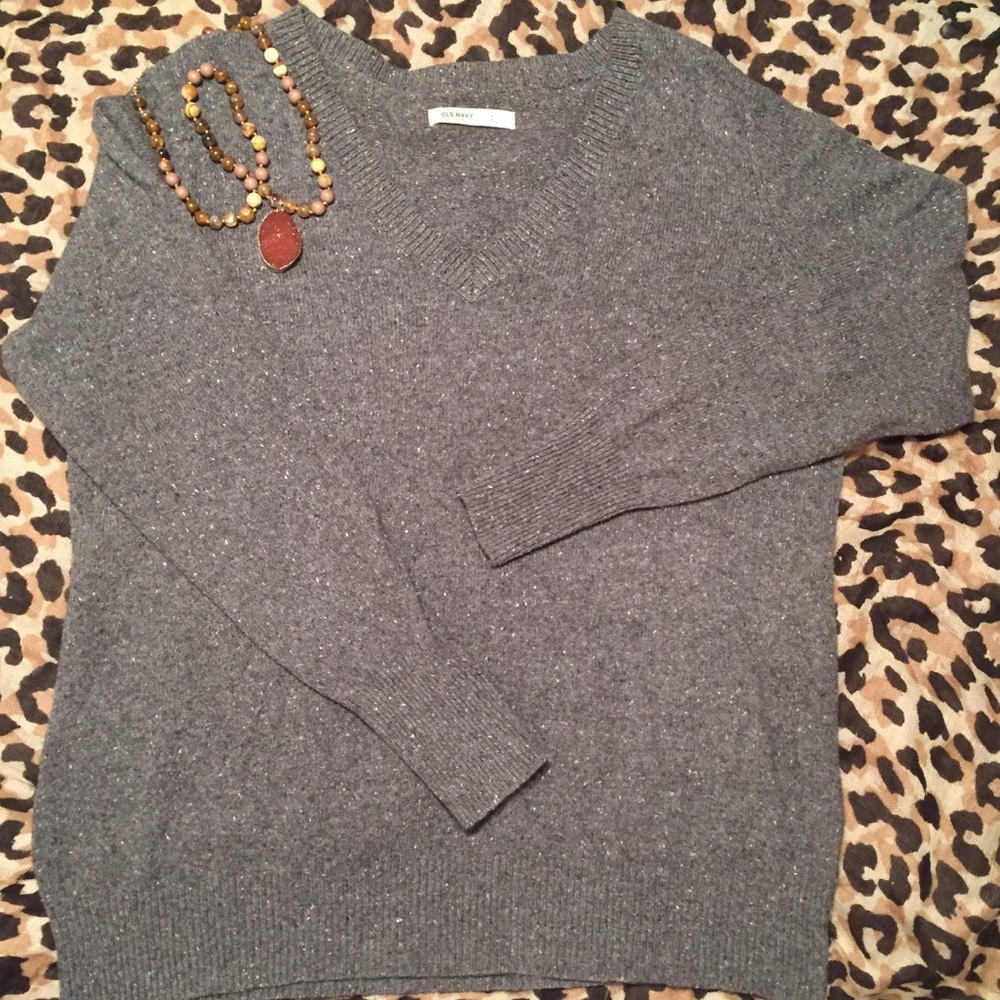 Old Navy-XL Gray V-Neck Women’s sweater